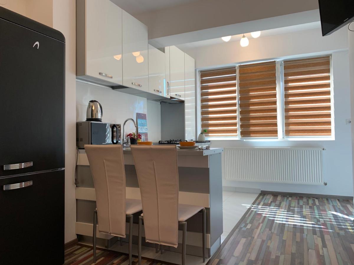 Studios & Apartments Palas By Glam Apartments Iasi Exteriör bild