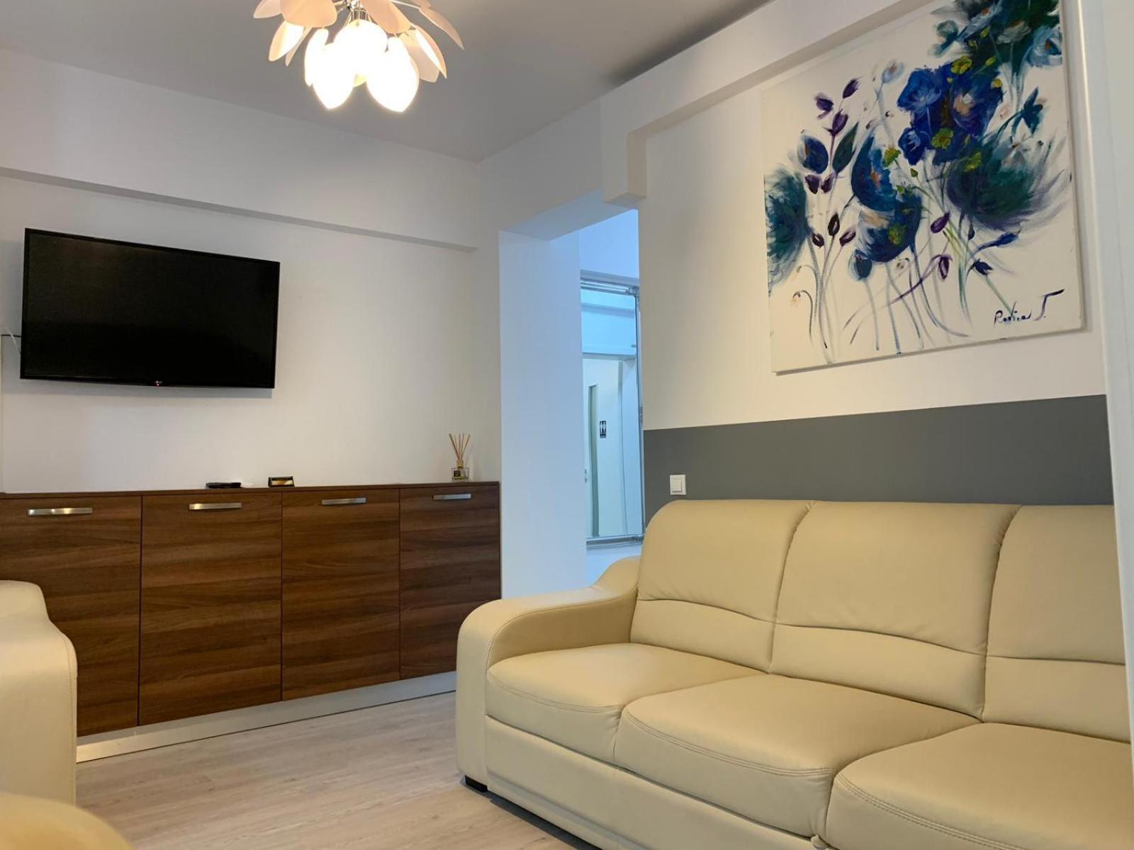 Studios & Apartments Palas By Glam Apartments Iasi Exteriör bild
