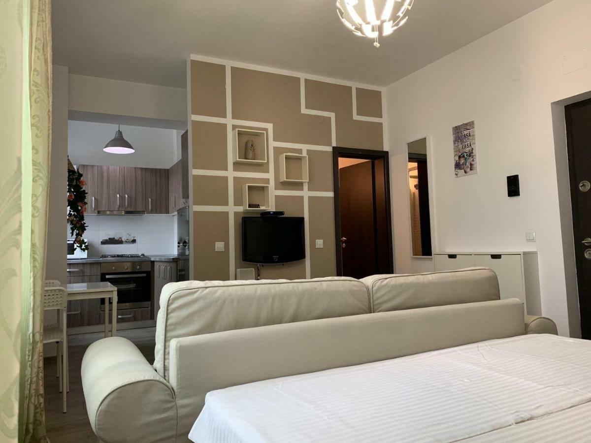 Studios & Apartments Palas By Glam Apartments Iasi Exteriör bild